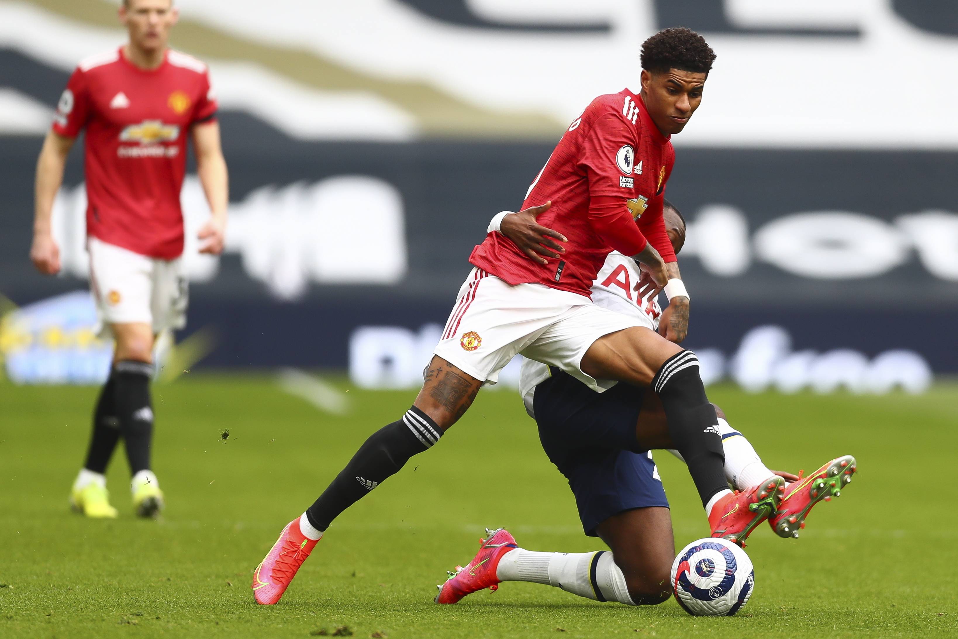 詹姆斯出道 詹姆斯出道